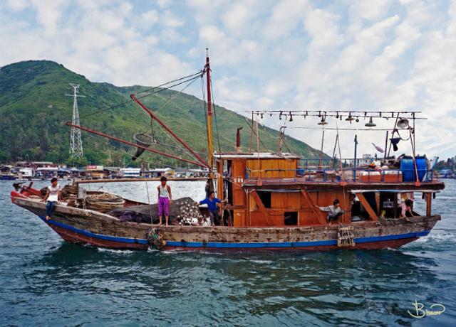 lingsheu-v3.tif - Fishing Boat, Linshei China