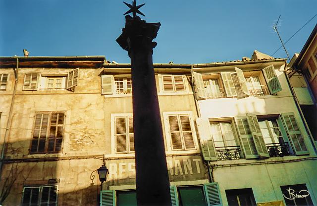 provence-1.tif - Courtyard, Provence